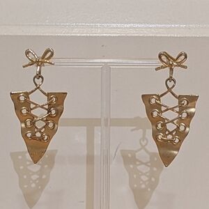 EUC 80s Vintage AJC Goldtone Corset Lacing Bow Dangle Earrings